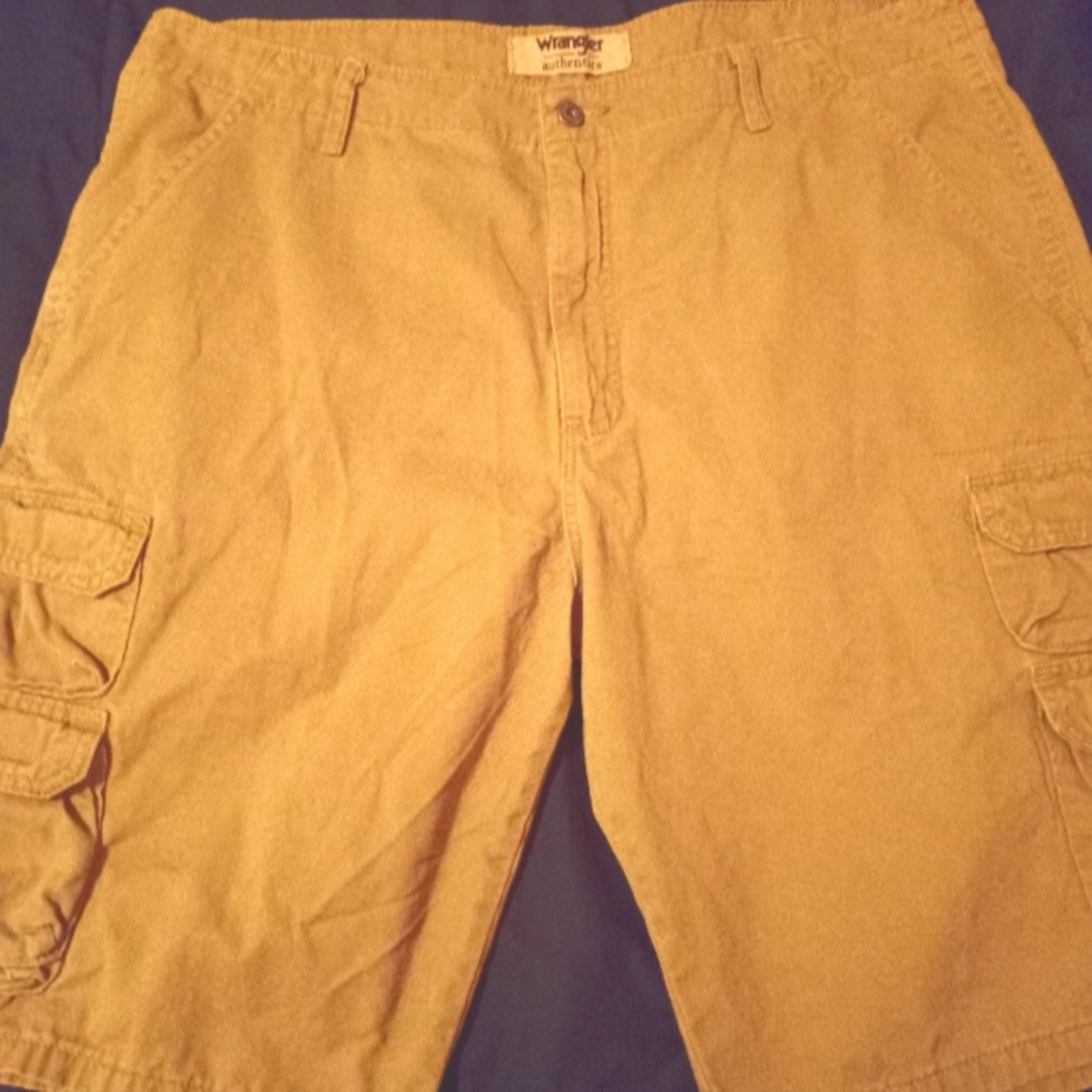 Wrangler Authentic Cargo Men's Shorts Sz 40